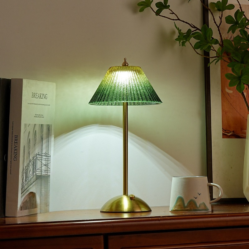 Lampada da Tavolo in Vetro Ver - Glass Bed recensione e prezzo